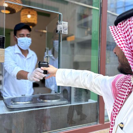 Rabwat Al Safwah Golden Hotel 메디나 외부 사진
