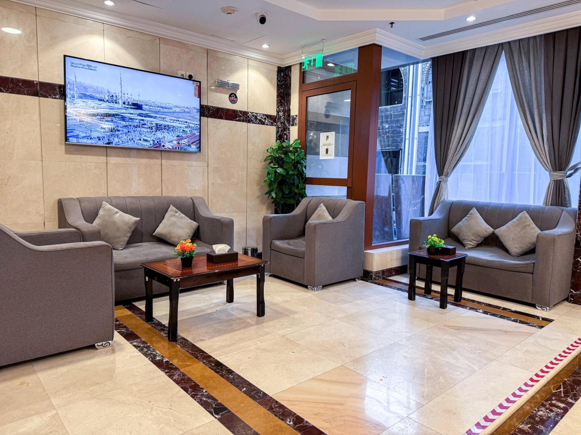 Rabwat Al Safwah Golden Hotel 메디나 외부 사진