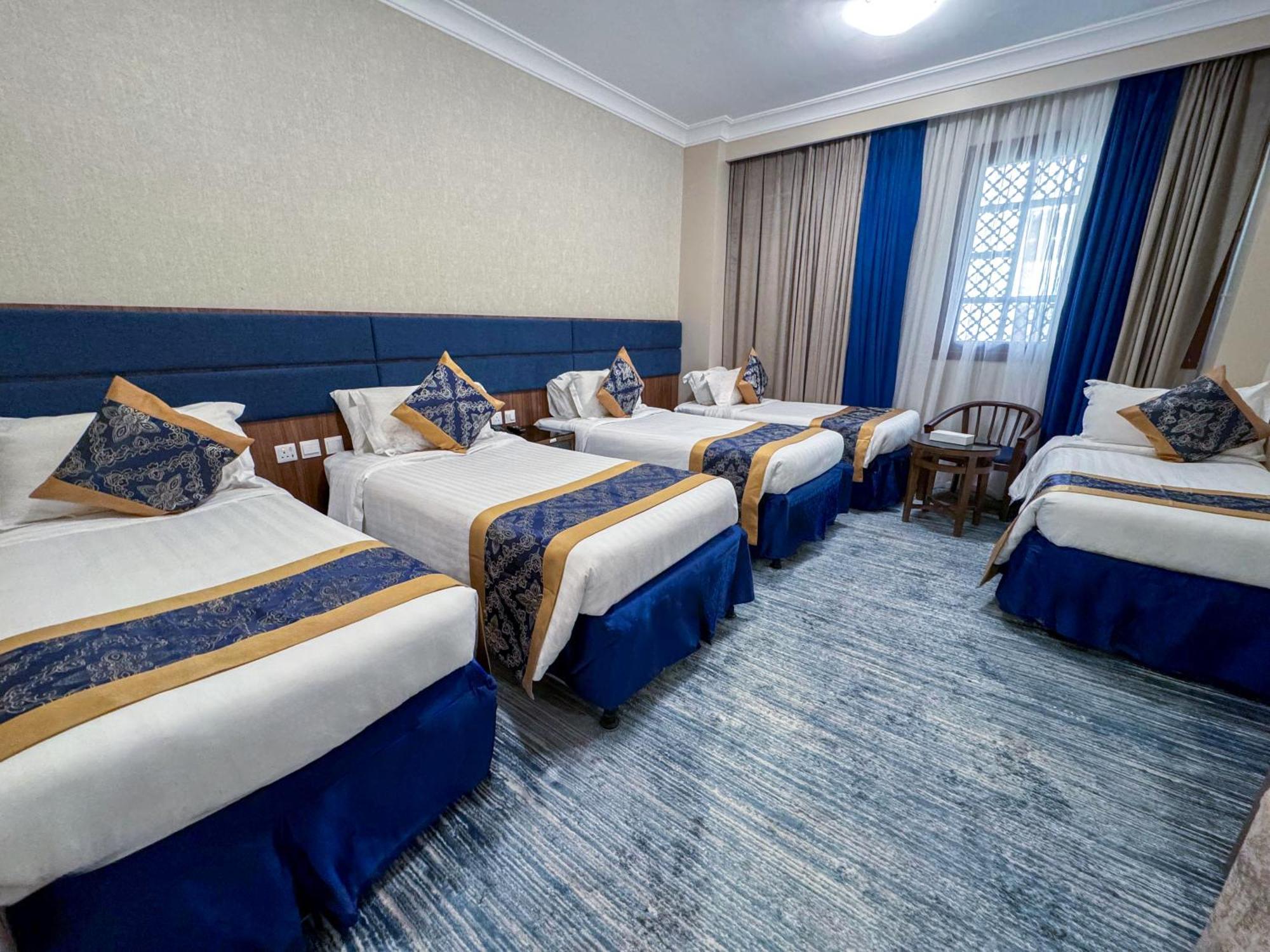 Rabwat Al Safwah Golden Hotel 메디나 외부 사진