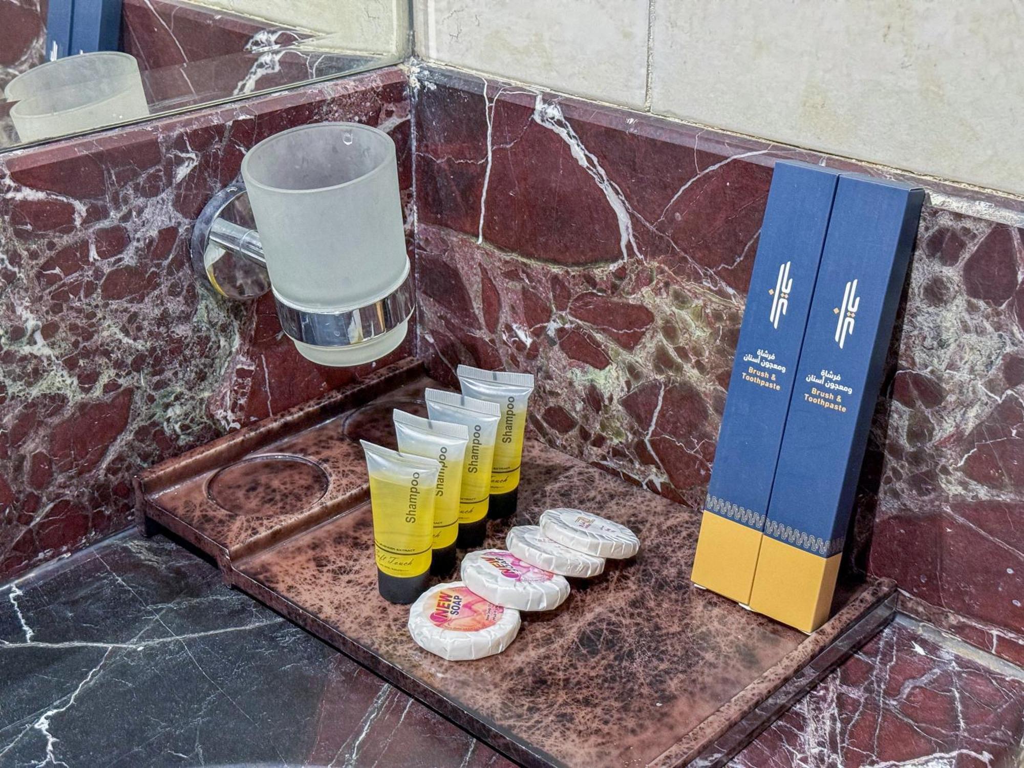 Rabwat Al Safwah Golden Hotel 메디나 외부 사진